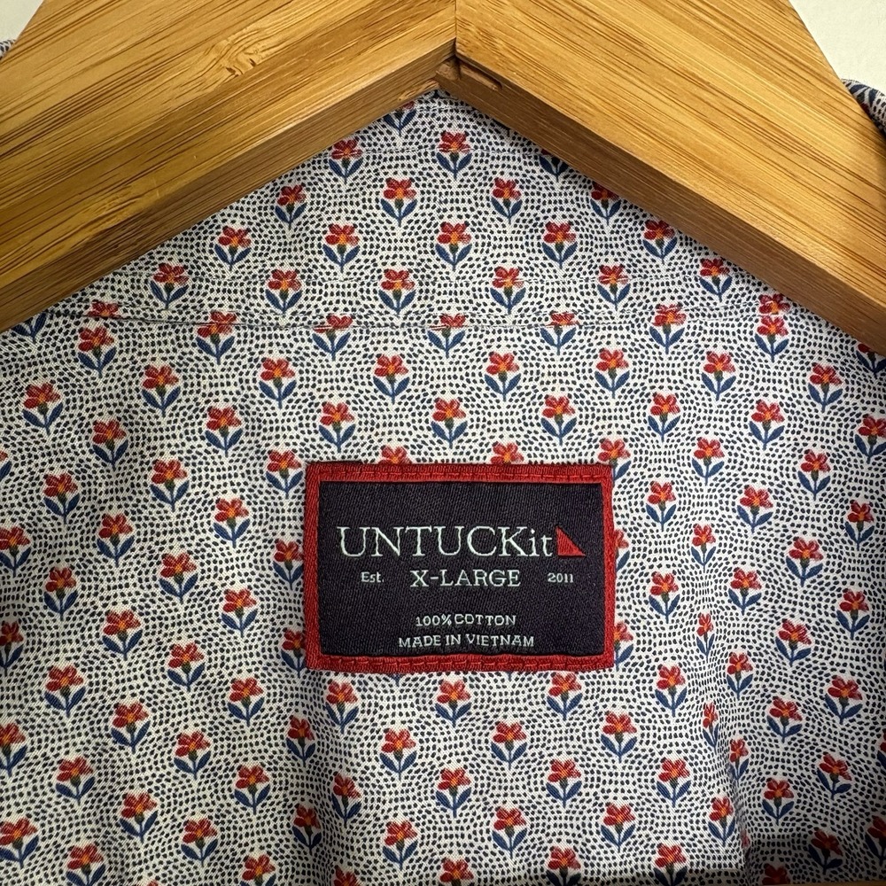 Untuckit Mens Shirt XL Blue Floral Short Sleeve Button Up Collar Casual Office - Picture 5 of 9